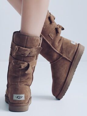 UGG Women's Allegra Bow II‎ Brown Suede Boots with Bow Detail Size 7